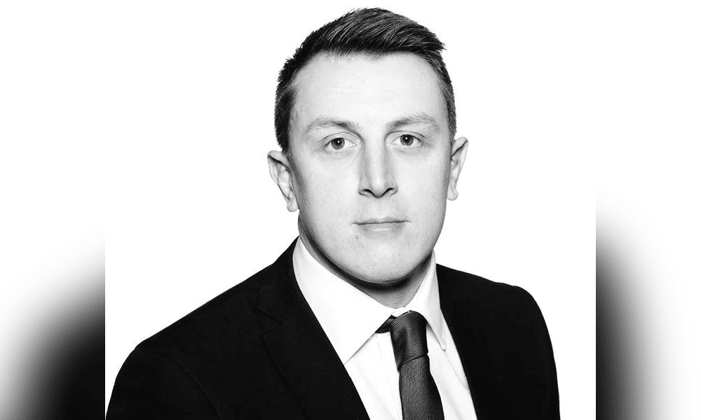 Emerging tech risks: Does broker specialisation matter?