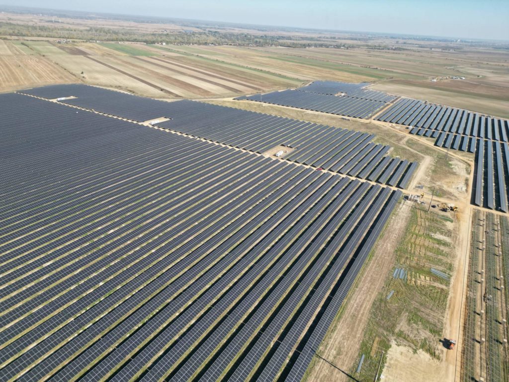 Econergy signs US$160 million loan to finance solar PV projects in Romania and Poland