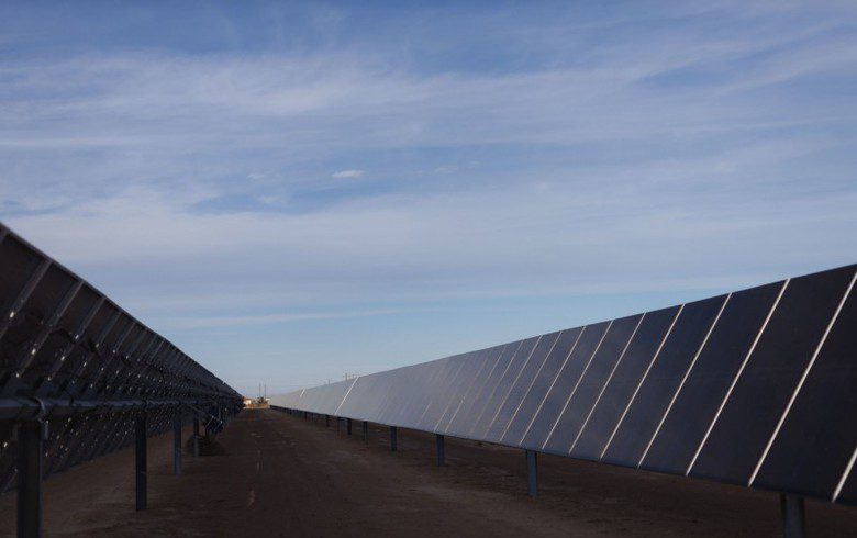 NextEra Energy returns to Q1 profit as revenues double