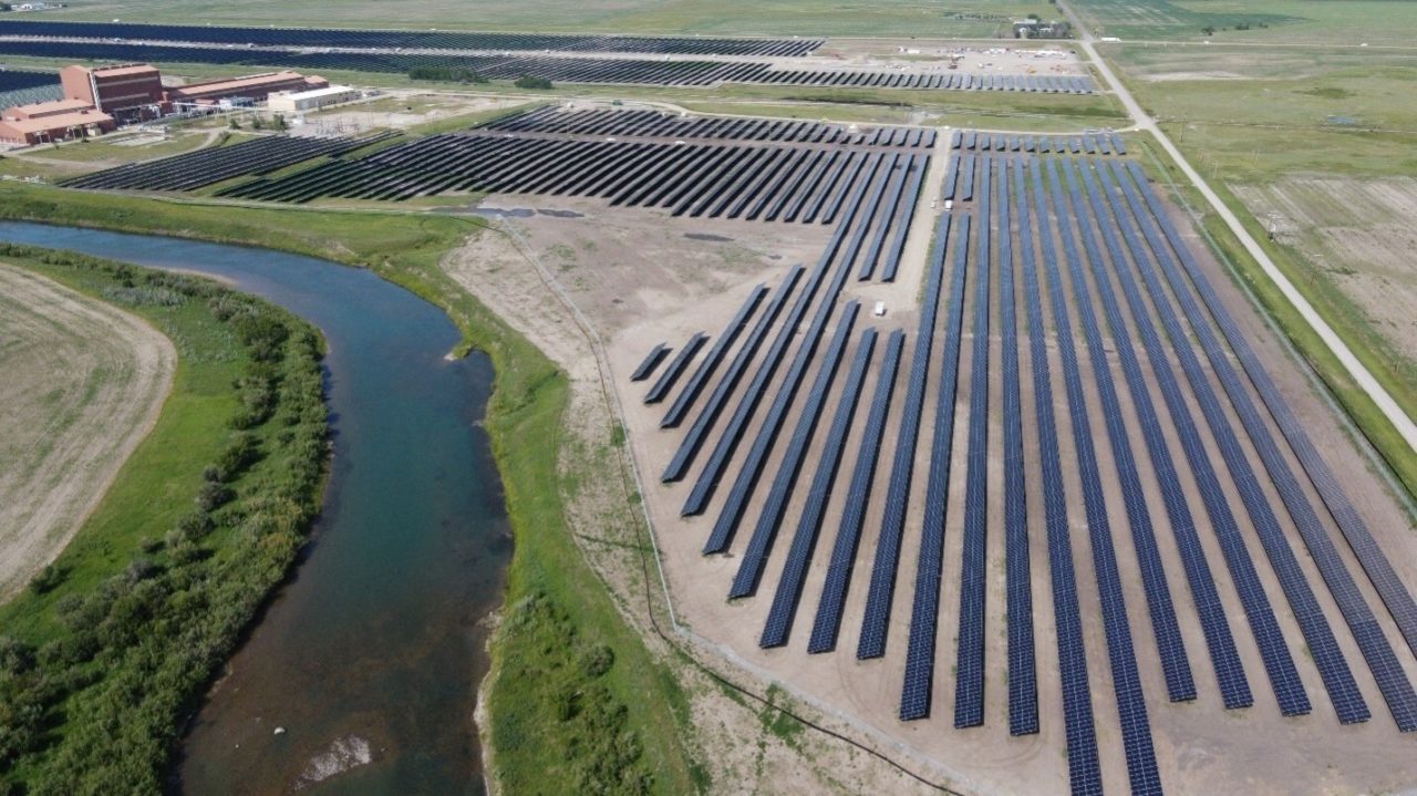 Flexrack to work with Alltrade to complete construction at 182MW Canadian solar portfolio