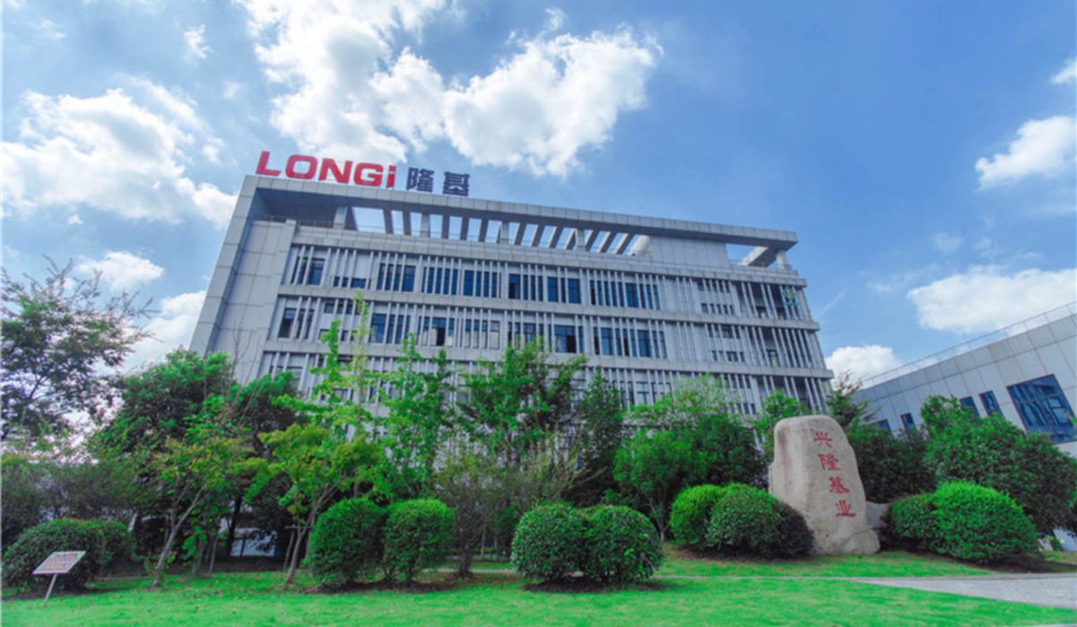 LONGi supplies 576MW of modules to Romanian project