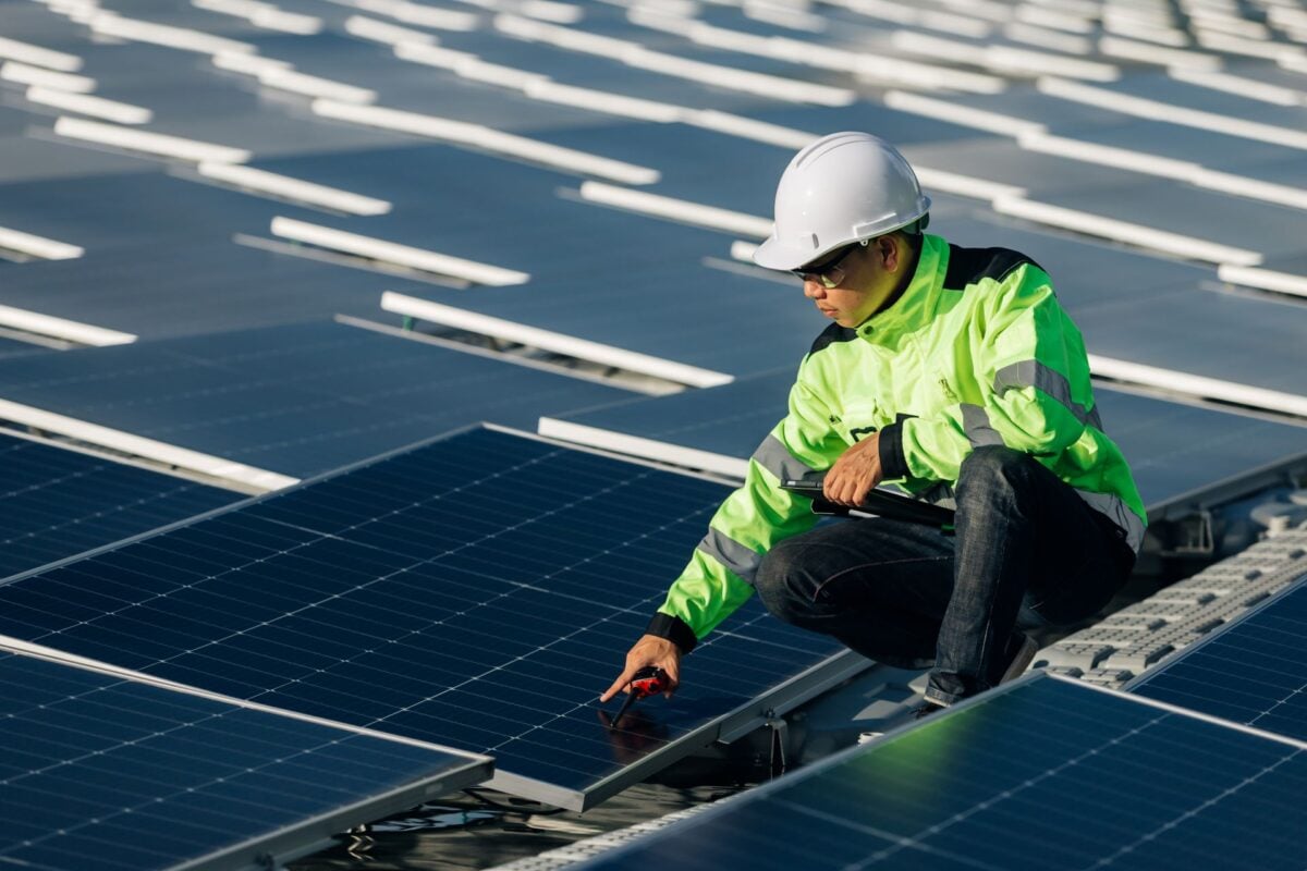Decoding buyer decisions through GW-scale module orders: Chinese PV giants vie in a new arena